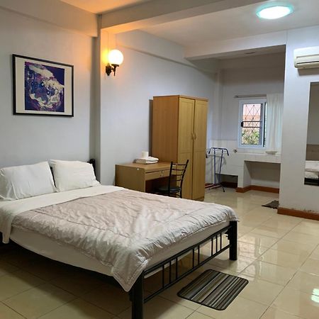 Pikul Apartment Hotel Нонгкхай Экстерьер фото